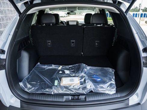 New 2025 Ford Escape SE w/ PHEV Premium Package image 15