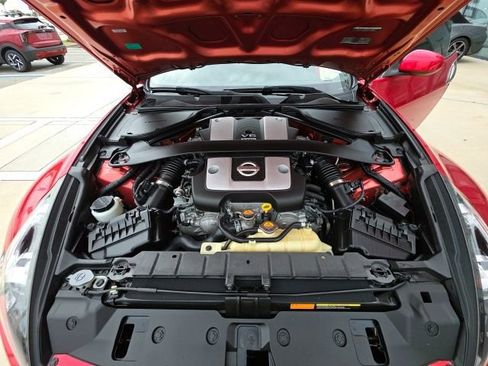 Used 2020 Nissan 370Z Coupe RWD image 23