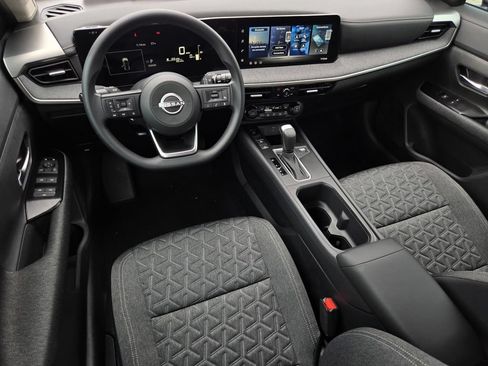 New 2026 Nissan Kicks SV w/ Cold Weather Package FWD image 15