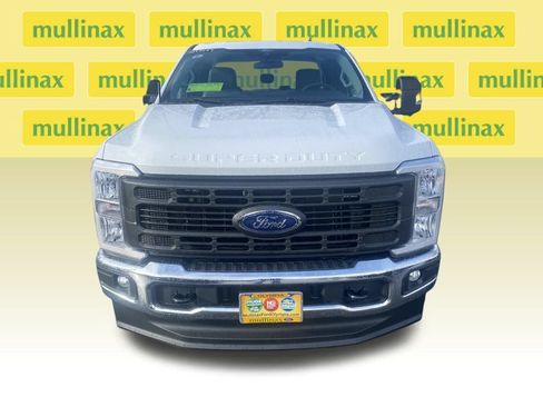 New 2026 Ford F250 XL w/ XL Chrome Package AWD/4WD image 7