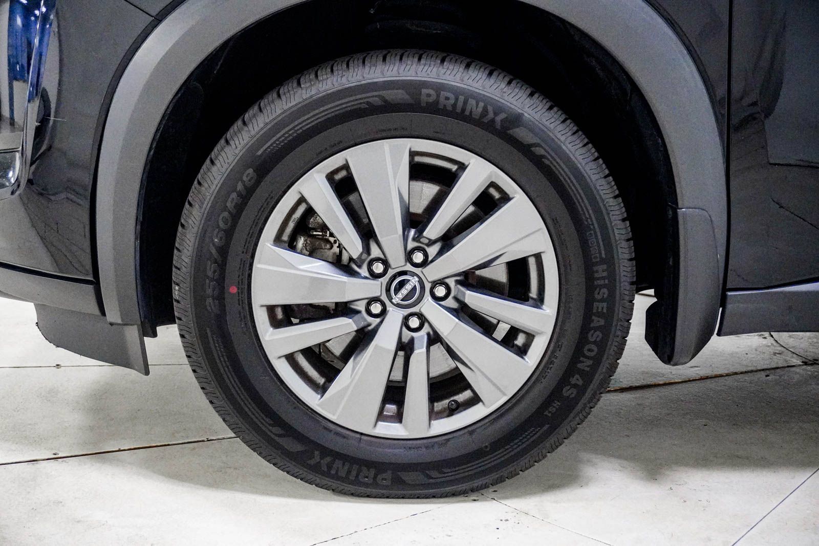Used 2022 Nissan Pathfinder SV AWD/4WD image 16