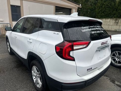 Used 2024 GMC Terrain SLE AWD/4WD image 4