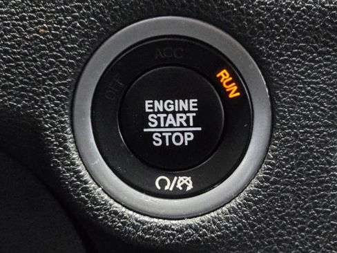 Used 2023 Dodge Charger SXT RWD image 30
