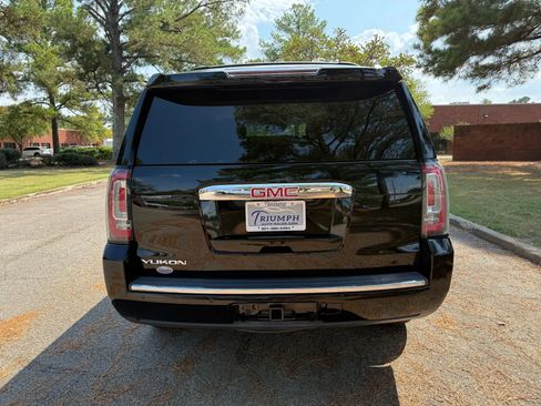 Used 2015 GMC Yukon Denali w/ Open Road Package image 4