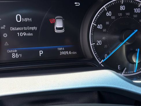 Used 2022 Toyota Venza XLE AWD/4WD image 32