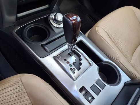 Used 2018 Toyota 4Runner Limited image 13