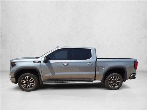 Used 2024 GMC Sierra 1500 AT4 w/ Technology Package AWD/4WD image 8