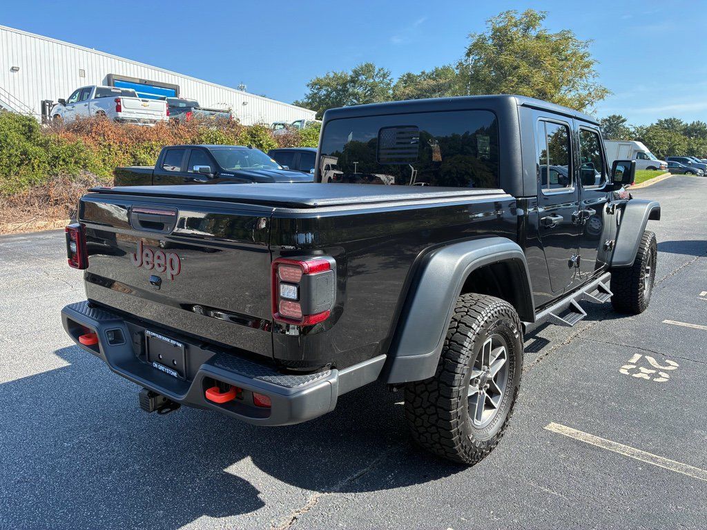 Used 2025 Jeep Gladiator Mojave AWD/4WD image 5