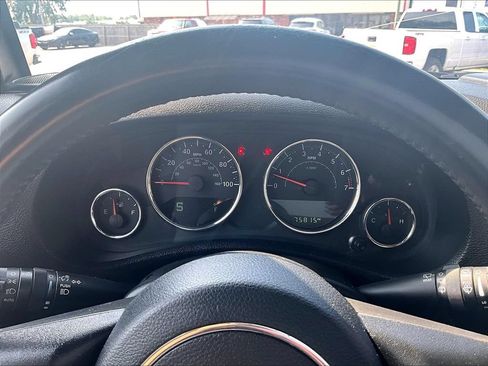 Used 2016 Jeep Wrangler Sahara w/ Connectivity Group AWD/4WD image 21