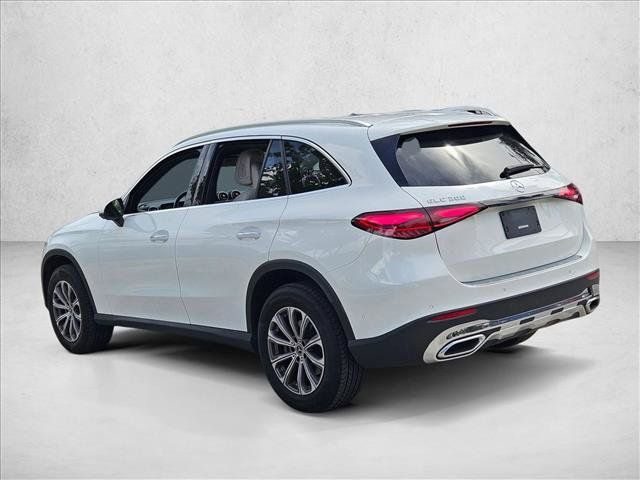 Used 2023 Mercedes-Benz GLC 300 image 5