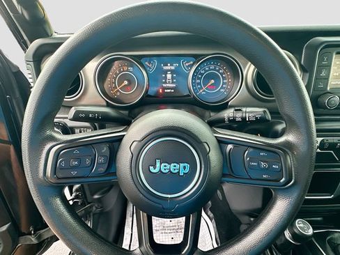Used 2019 Jeep Wrangler Unlimited Sport AWD/4WD image 11