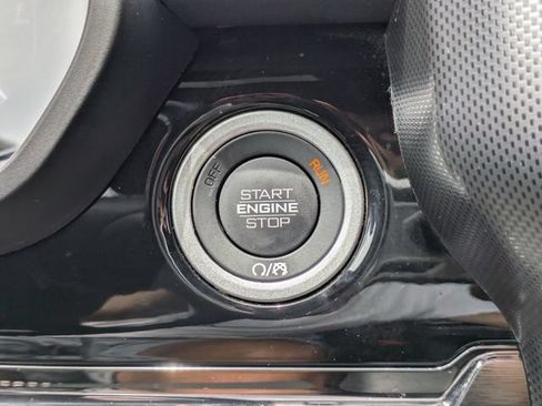 Used 2025 RAM 1500 Limited AWD/4WD image 31