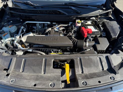 Used 2024 Nissan Rogue S image 20