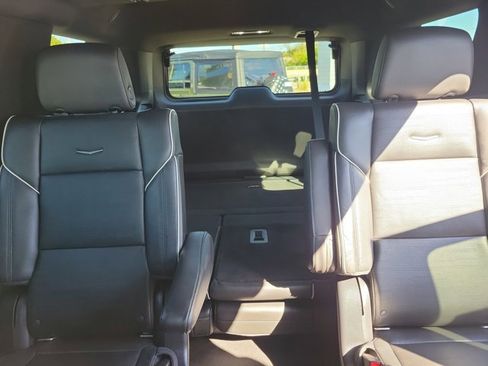 Used 2022 Cadillac Escalade Sport w/ Touring Package image 19