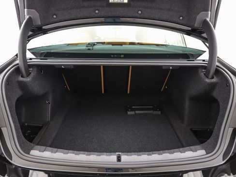 New 2026 BMW 330i xDrive Sedan w/ Convenience Package AWD/4WD image 24