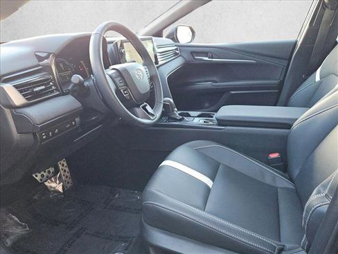 Used 2025 Toyota Camry SE image 16