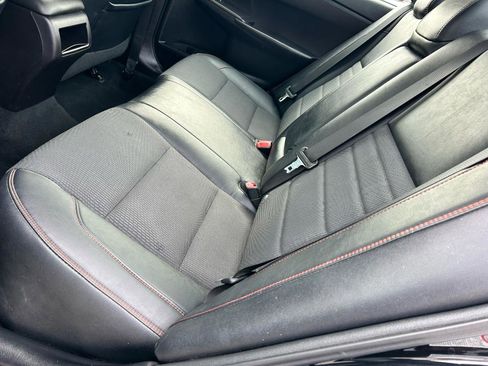 Used 2017 Toyota Camry SE w/ Moonroof Package image 14