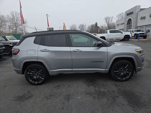 Certified 2022 Jeep Compass High Altitude AWD/4WD image 2