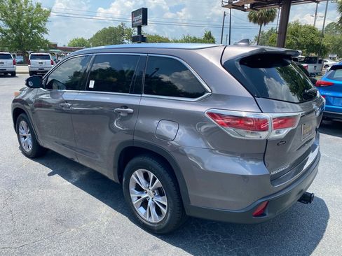 Used 2015 Toyota Highlander XLE image 4