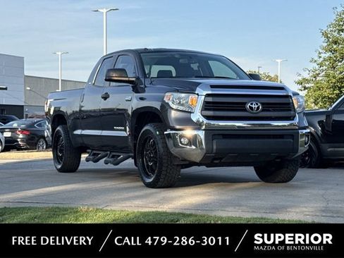 Used 2015 Toyota Tundra SR5 w/ SR5 Upgrade Package AWD/4WD image 1