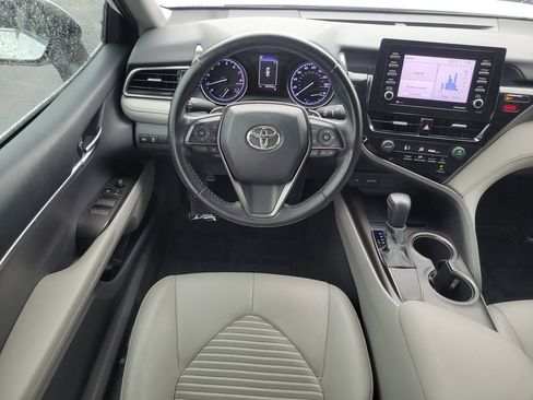Used 2021 Toyota Camry SE image 13