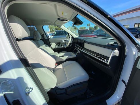 Used 2025 Hyundai Santa Fe SEL image 29
