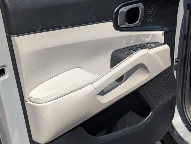 Used 2025 Kia Sorento S w/ Panoramic Sunroof Package FWD image 38
