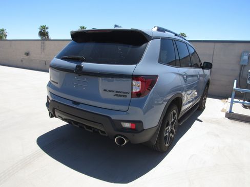 Used 2024 Honda Passport Black Edition image 3
