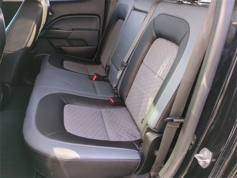 Certified 2021 Chevrolet Colorado Z71 w/ Z71 Midnight Edition image 24