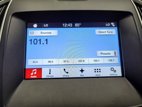 Used 2017 Ford Edge SEL w/ Equipment Group 201A AWD/4WD image 25