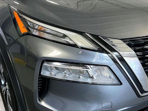 Used 2021 Nissan Rogue SV AWD/4WD image 32