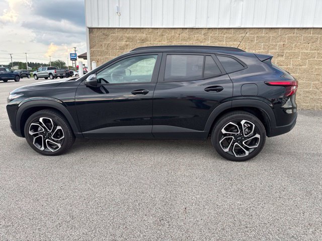 Used 2024 Chevrolet Trax RS FWD image 10