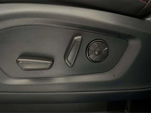 Used 2025 Ford Explorer ST-Line w/ Premium Package AWD/4WD image 18