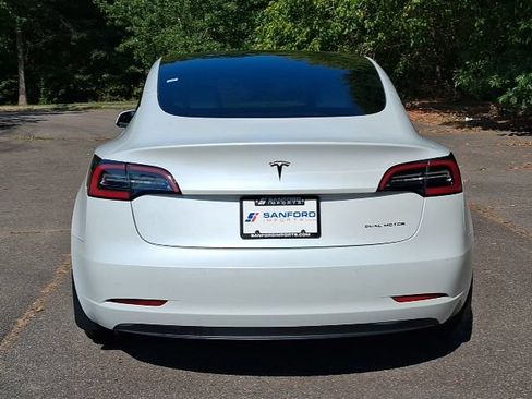 Used 2021 Tesla Model 3 Long Range AWD/4WD image 4