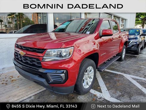 Used 2021 Chevrolet Colorado LT image 2