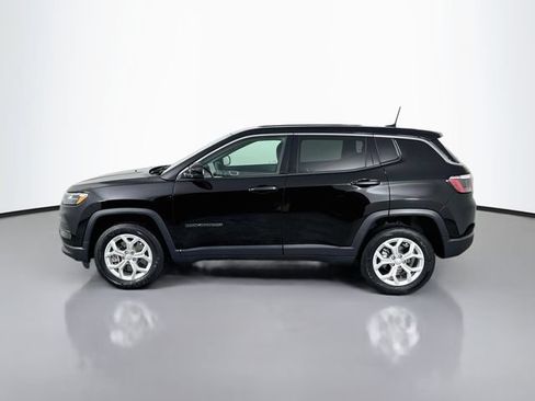 Used 2024 Jeep Compass Sport AWD/4WD image 11