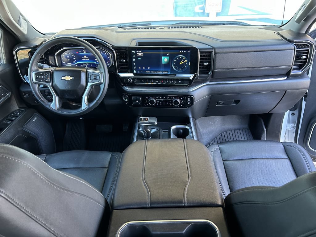 Used 2023 Chevrolet Silverado 1500 LTZ AWD/4WD image 23