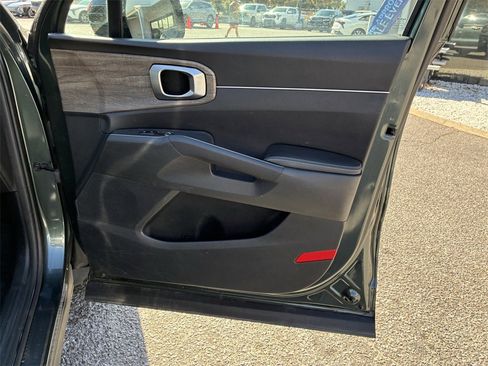 Used 2022 Kia Sorento X-Line EX image 34