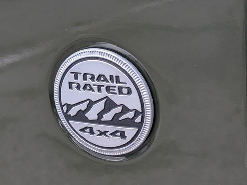 Used 2022 Jeep Wrangler Unlimited Sahara image 11