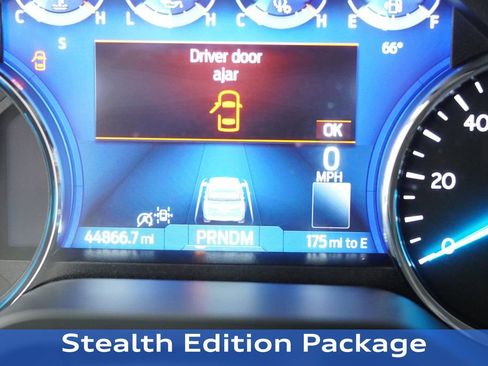 Used 2023 Ford Expedition Max Limited image 13