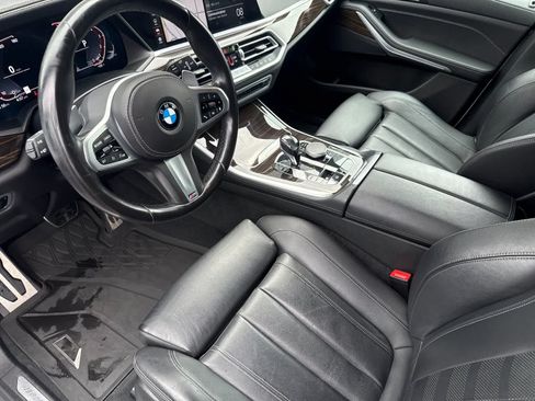 Used 2021 BMW X5 xDrive40i w/ M Sport Package AWD/4WD image 11