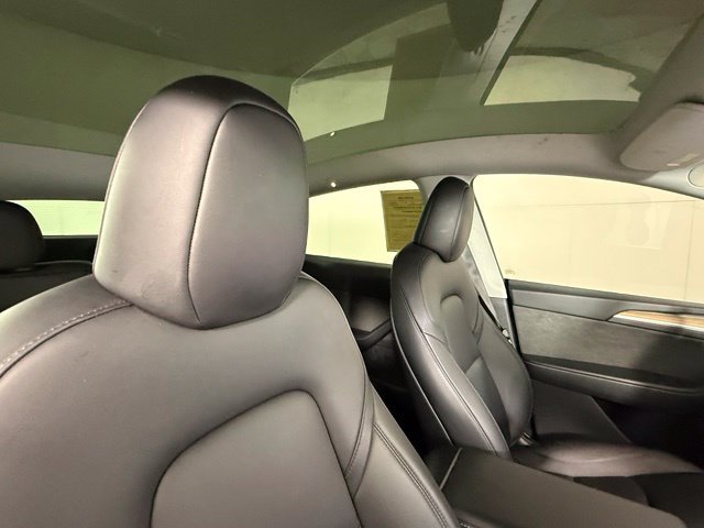 Used 2024 Tesla Model Y Long Range RWD image 29