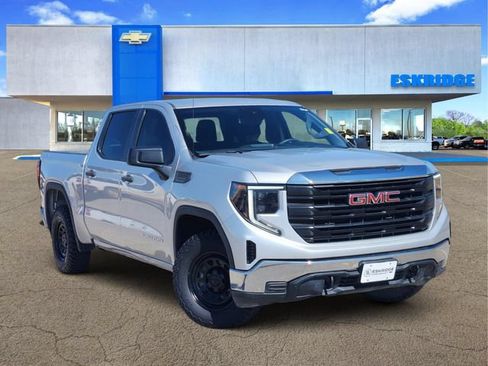Used 2022 GMC Sierra 1500 Pro w/ Convenience Package AWD/4WD image 1