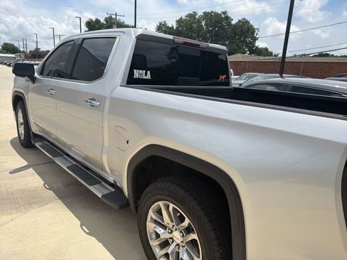 Used 2019 GMC Sierra 1500 SLT w/ SLT Premium Plus Package RWD image 8