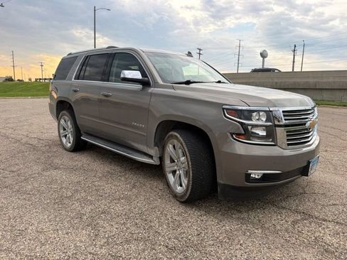 Used 2018 Chevrolet Tahoe Premier AWD/4WD image 2