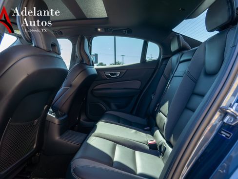 Used 2019 Volvo S60 T8 R-Design image 6