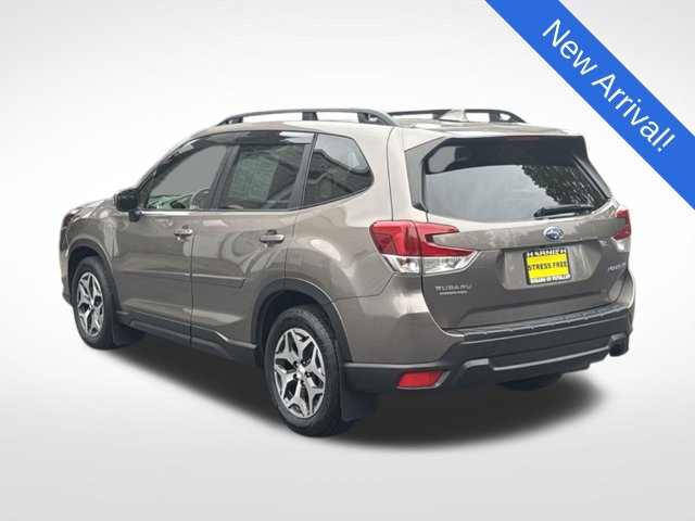 Used 2022 Subaru Forester Premium AWD/4WD image 5
