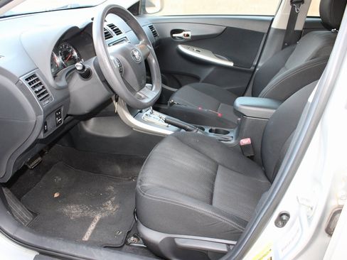 Used 2012 Toyota Corolla S image 15