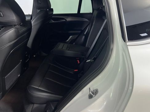 Used 2025 BMW X4 xDrive30i image 27