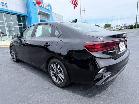 Used 2023 Kia Forte LXS w/ LXS Technology Package FWD image 7